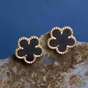 Brincos Trevo Black - Image 1