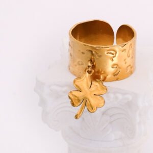 Anel trevo martelado - Image 1